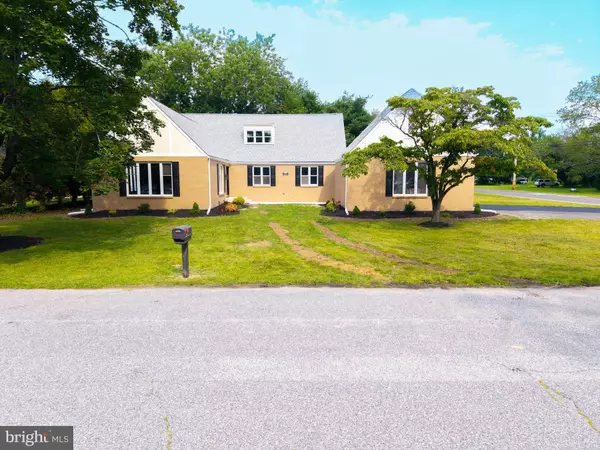 1037 QUEENS RD, Vineland, NJ 08361