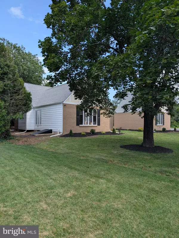 1037 QUEENS RD, Vineland, NJ 08361