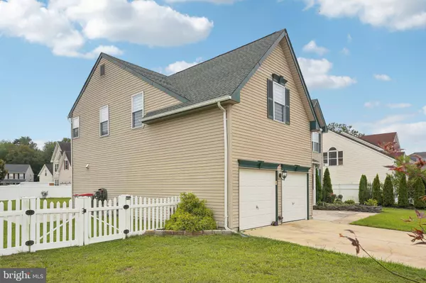 821 STREAMVIEW LN, Vineland, NJ 08360