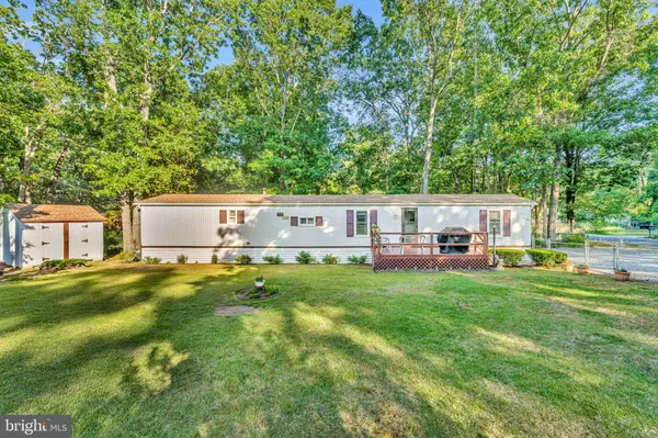 7701 RAYMOND DR, Millville, NJ 08332