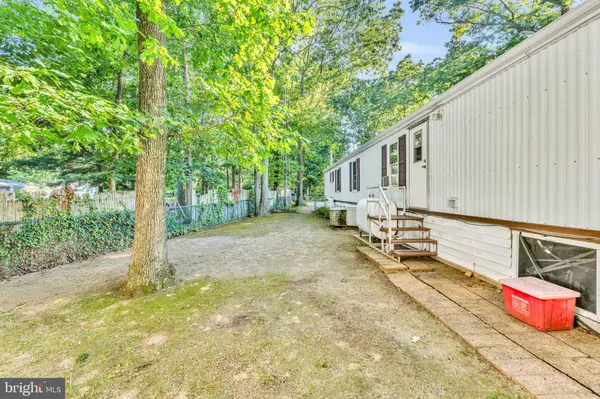 7701 RAYMOND DR, Millville, NJ 08332