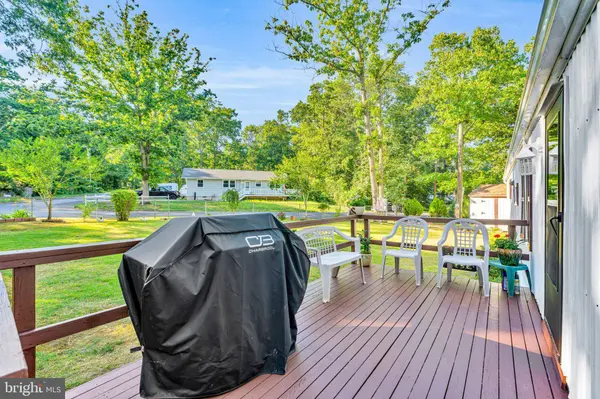 7701 RAYMOND DR, Millville, NJ 08332