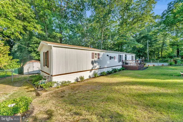 7701 RAYMOND DR, Millville, NJ 08332
