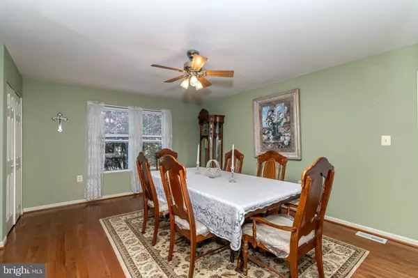 50 W WOODBURN AVE, Pine Hill, NJ 08021