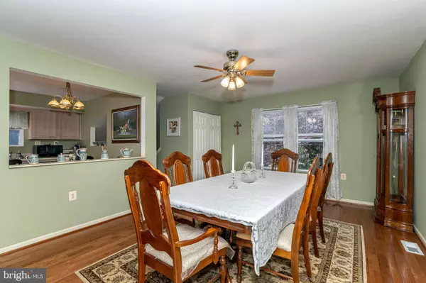 50 W WOODBURN AVE, Pine Hill, NJ 08021