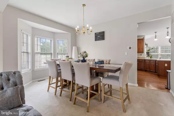 209 WINDSOR DR, Swedesboro, NJ 08085