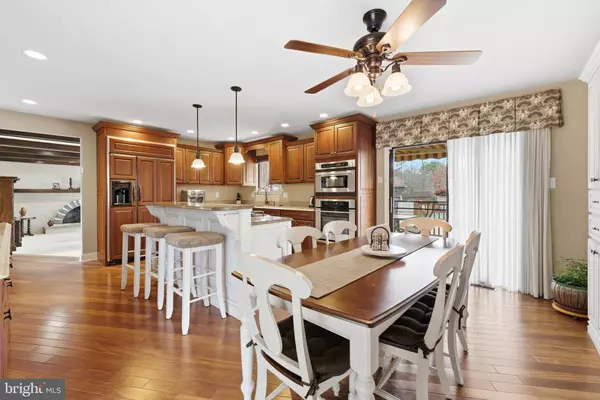 3 STONEHURST DR, Voorhees, NJ 08043