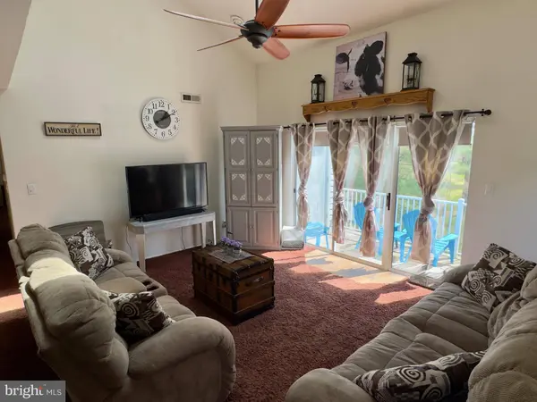 1306 SQUIRREL RD, Marlton, NJ 08053