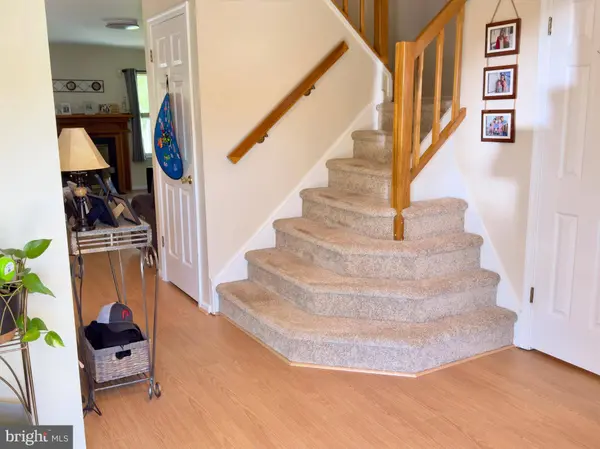 35 FOX MEADOW DR, Sicklerville, NJ 08081