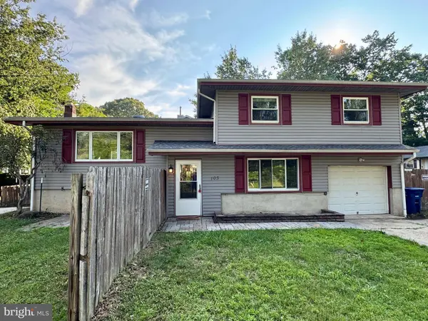 103 LAKEVIEW BLVD