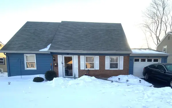 40 Hancock Ln, Willingboro, NJ 08046-1708