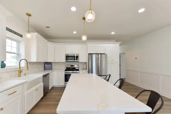209 W New Jersey Avenue, Villas, NJ 08251