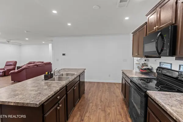 2577 Cottonwood DR, Sevierville, TN 37876