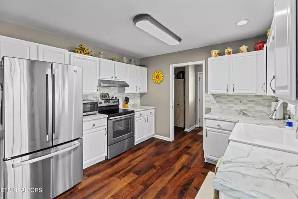 1428 Lumbardy DR, New Market, TN 37820