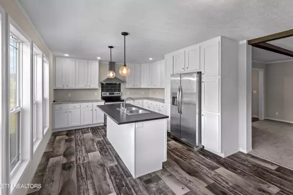 1516 River Path, Morristown, TN 37813