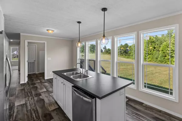 1516 River PATH, Morristown, TN 37813