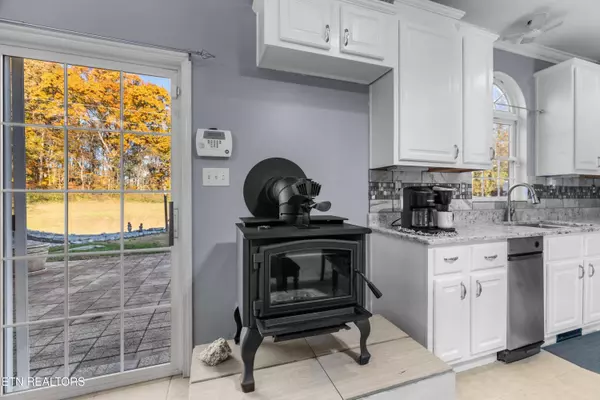 6415 Old Snapps Ferry Rd, Limestone, TN 37681