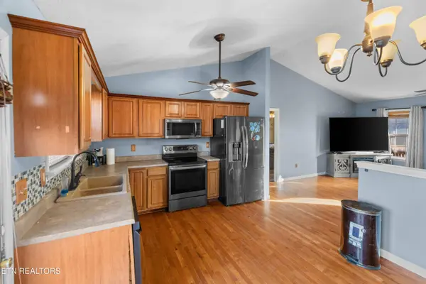 1883 Mullins Rd, Russellville, TN 37860