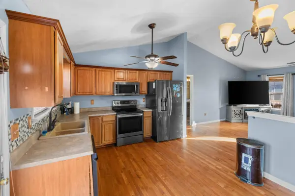 1883 Mullins RD, Russellville, TN 37860