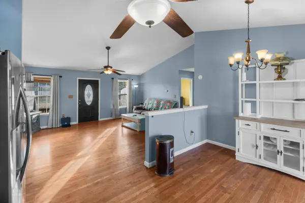 1883 Mullins RD, Russellville, TN 37860