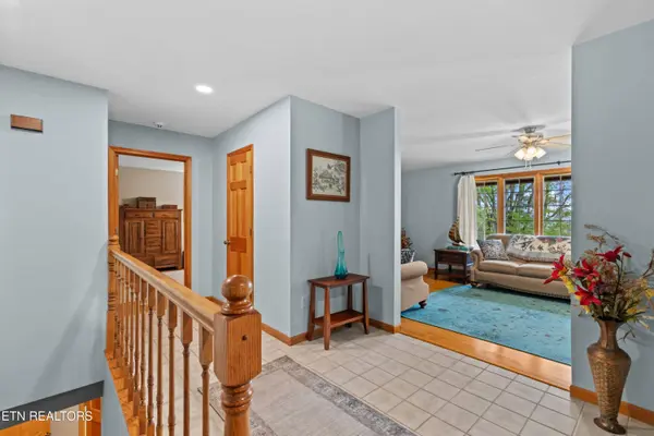 1850 Honeysuckle LN, Talbott, TN 37877
