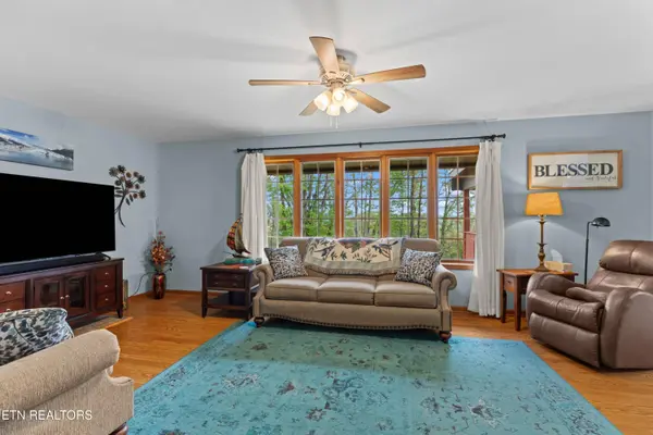 1850 Honeysuckle LN, Talbott, TN 37877