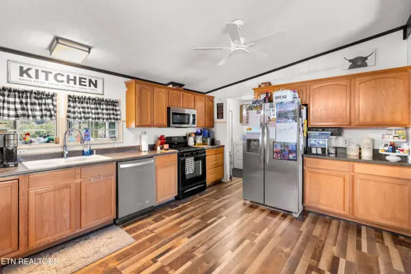265 Leach Acres, Speedwell, TN 37870