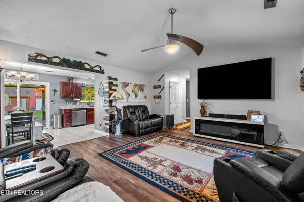 425 Glenns Lea, Sevierville, TN 37876