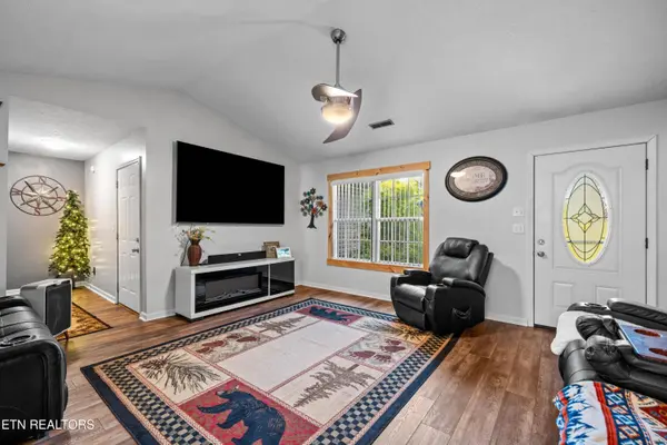 425 Glenns Lea, Sevierville, TN 37876