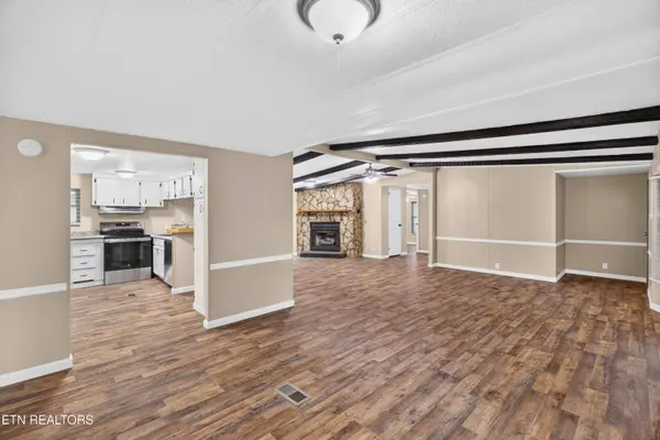 4719 Bogard Rd, Cosby, TN 37722