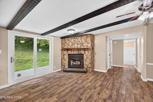 4719 Bogard Rd, Cosby, TN 37722