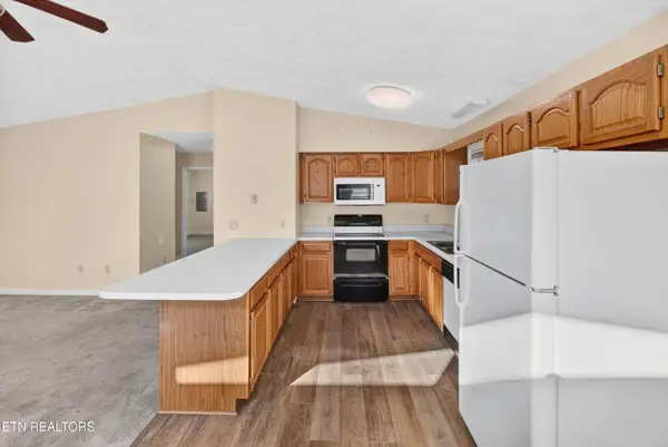 805 Union Hill DR, Pigeon Forge, TN 37876