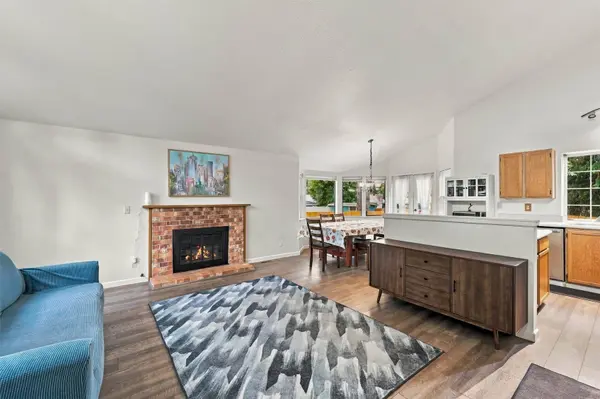 21616 SE 267th ST, Maple Valley, WA 98038
