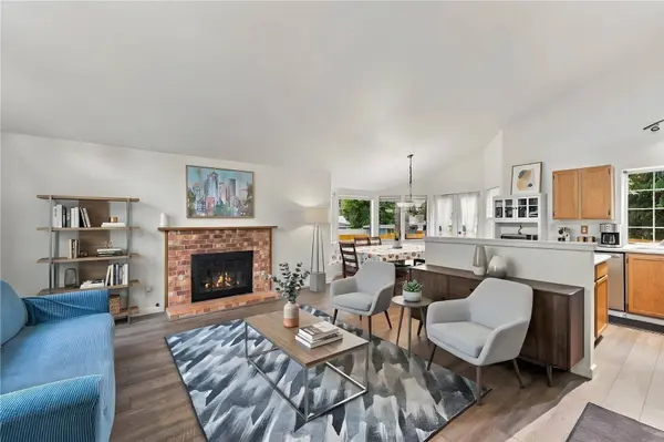 21616 SE 267th ST, Maple Valley, WA 98038
