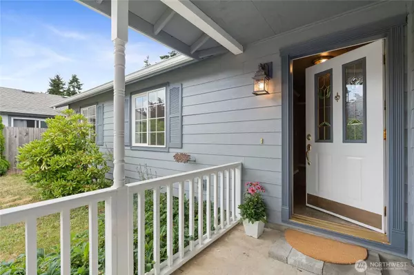 352 E Springfield LOOP, Shelton, WA 98584