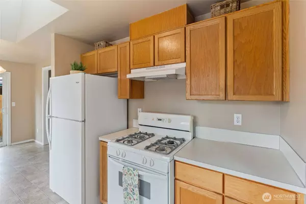 352 E Springfield LOOP, Shelton, WA 98584