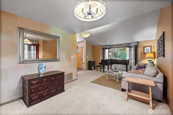 5916 53rd AVE NW, Gig Harbor, WA 98335