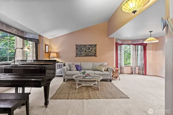 5916 53rd AVE NW, Gig Harbor, WA 98335