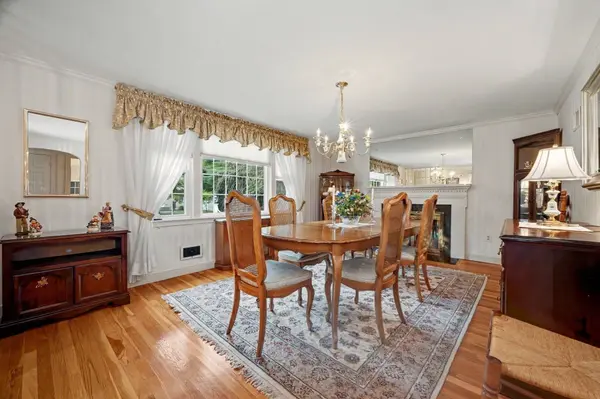 9 Fern St, Natick, MA 01760