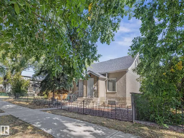 11933 93 ST NW NW, Edmonton, AB T5G 1E6