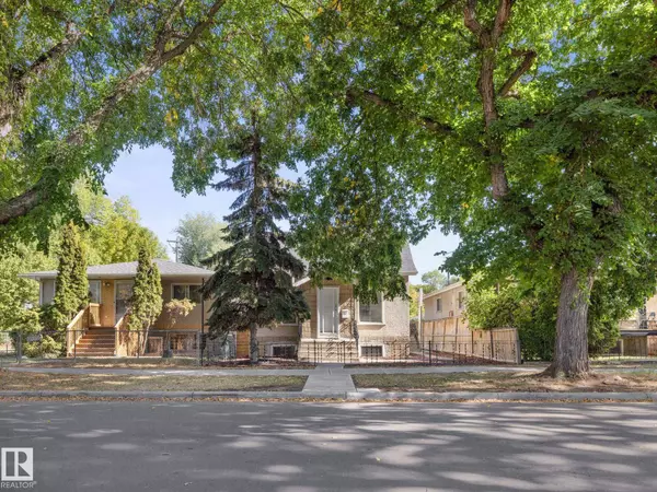 11933 93 ST NW NW, Edmonton, AB T5G 1E6