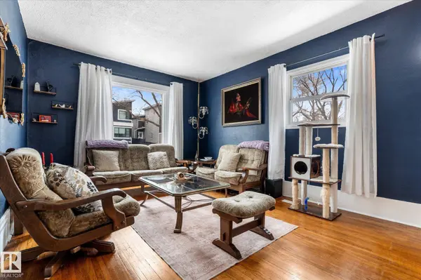 11947 92 ST NW, Edmonton, AB T5G 1A7