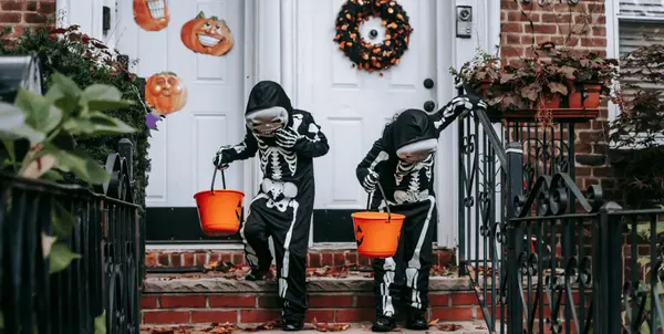 The Best Neighbourhoods in Edmonton & Sherwood Park for Trick-or-Treating This Halloween