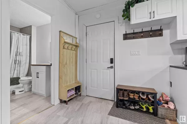 5074 5 ST, Rural Lac Ste. Anne County, AB T0E 1V0