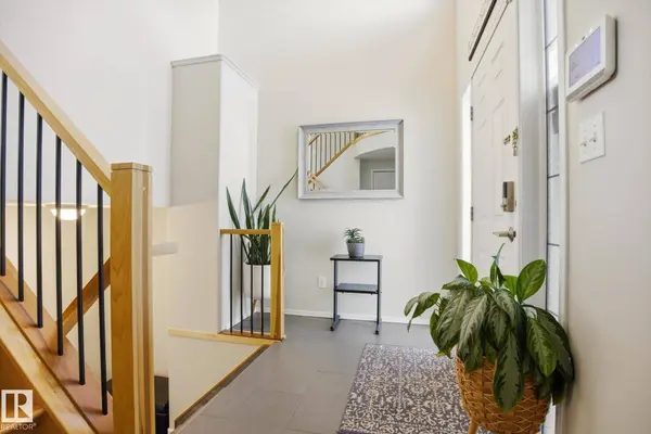 2251 Brennan CO NW, Edmonton, AB T5T 6M3