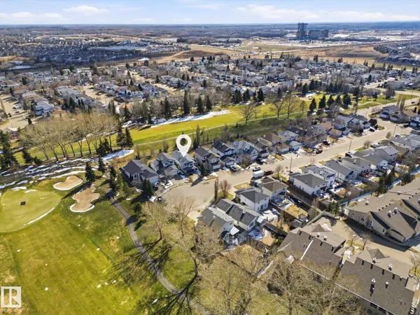 2251 Brennan CO NW, Edmonton, AB T5T 6M3