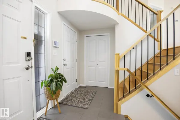 2251 Brennan CO NW, Edmonton, AB T5T 6M3