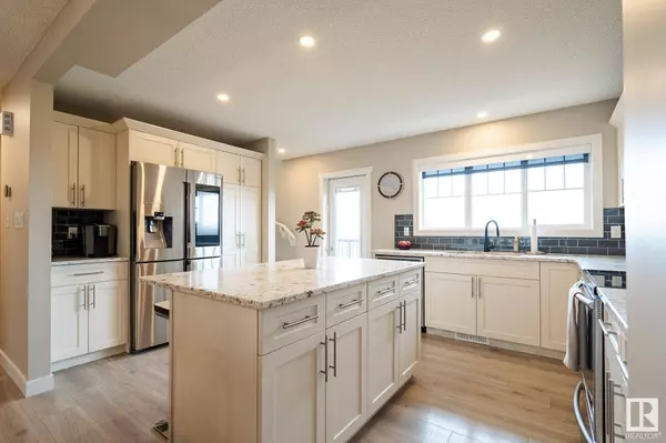 #43 165 CY BECKER BV NW, Edmonton, AB T5Y 6M1