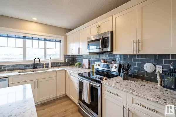 #43 165 CY BECKER BV NW, Edmonton, AB T5Y 6M1