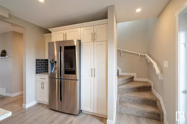 #43 165 CY BECKER BV NW, Edmonton, AB T5Y 6M1